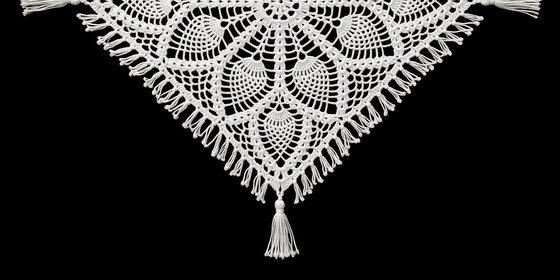 Püsküllü Ananas lace